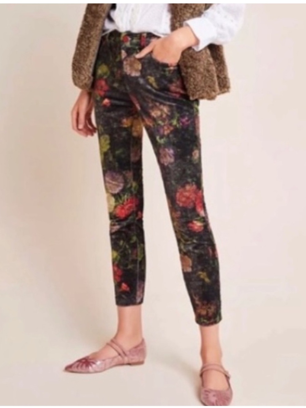 Anthropologie Pilcro and Letterpress Floral
Velvet High Rise Ankle Pants 27